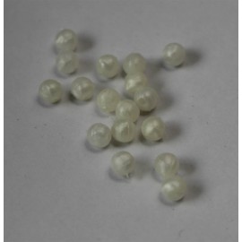 Perle dure lumineuse ovale 4x3 mm